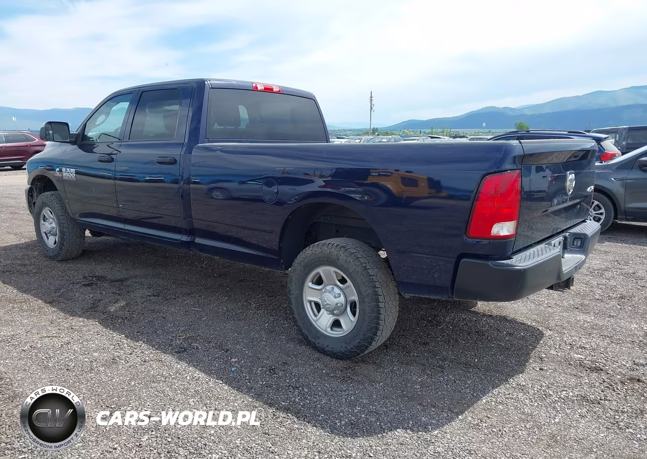 2018 Ram 3500 Tradesman 4X4 8' Box VIN:3C63R3GLXJG324615 - 3