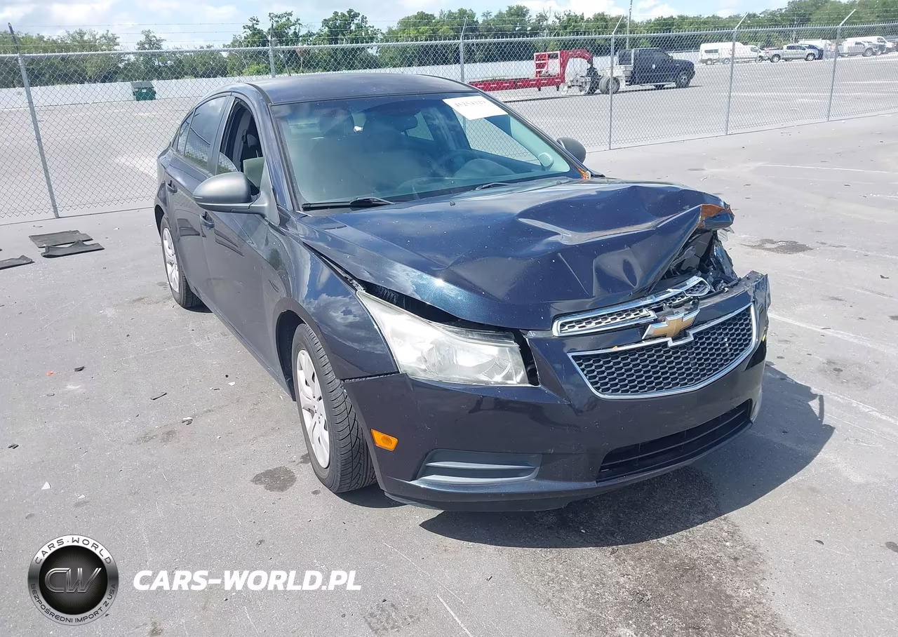 2014 Chevrolet Cruze Ls Auto – zdjęcie 1 z 16