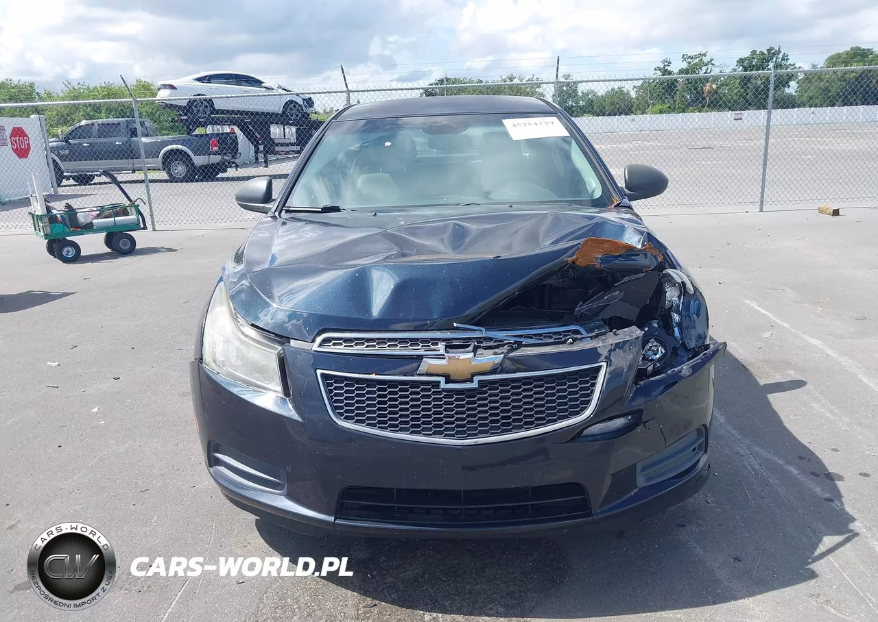 2014 Chevrolet Cruze Ls Auto VIN:1G1PA5SH2E7486653 - 12