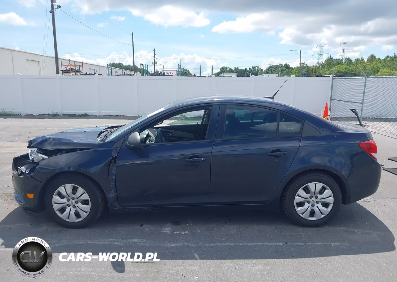 2014 Chevrolet Cruze Ls Auto VIN:1G1PA5SH2E7486653 - 14