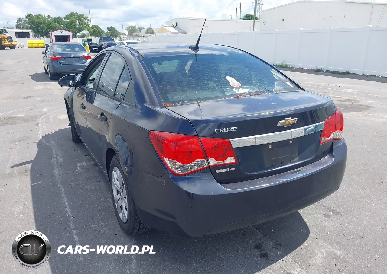 2014 Chevrolet Cruze Ls Auto VIN:1G1PA5SH2E7486653 - 3