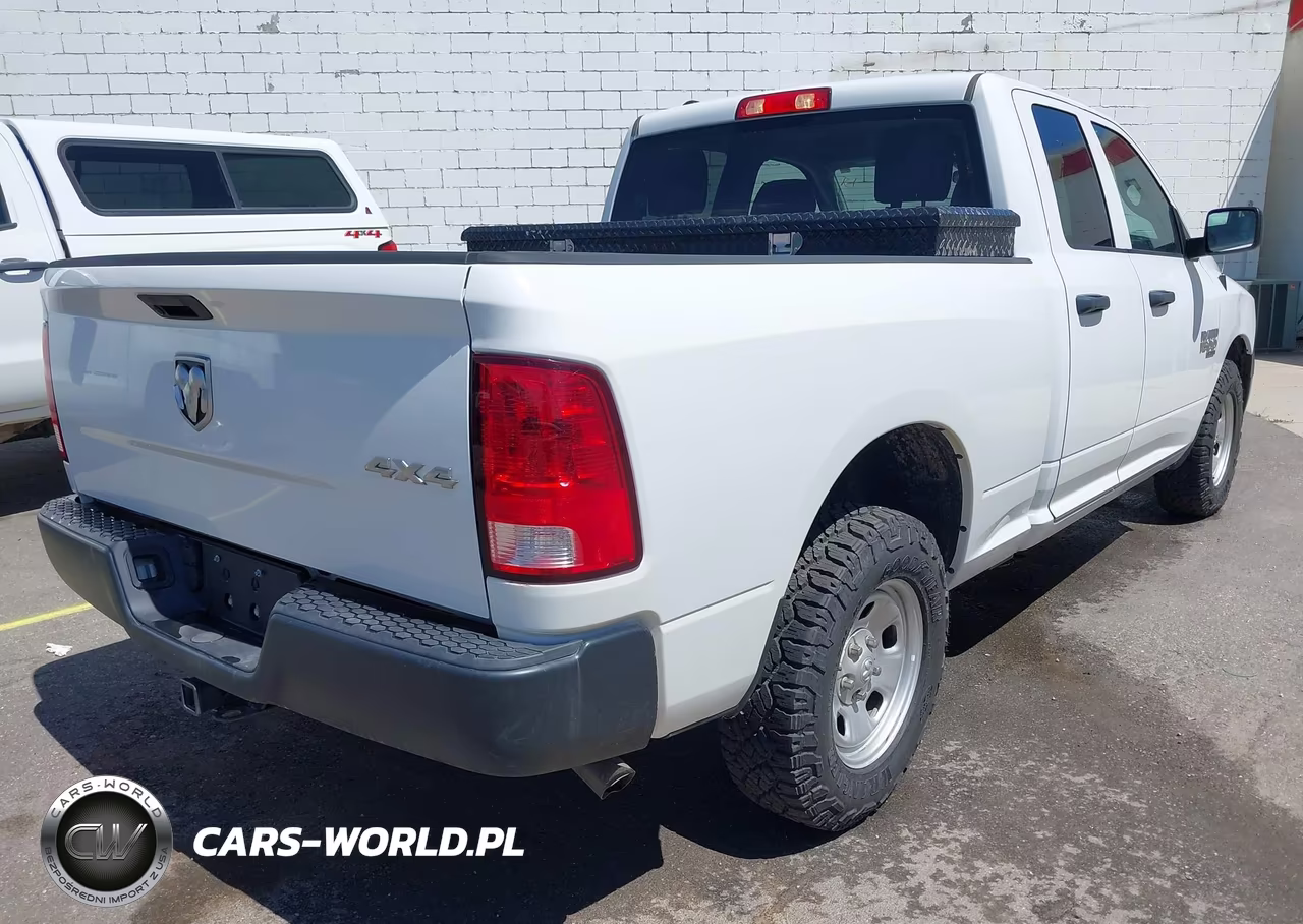 2020 Ram 1500 Classic VIN:1C6RR7FG6LS156540 - 4