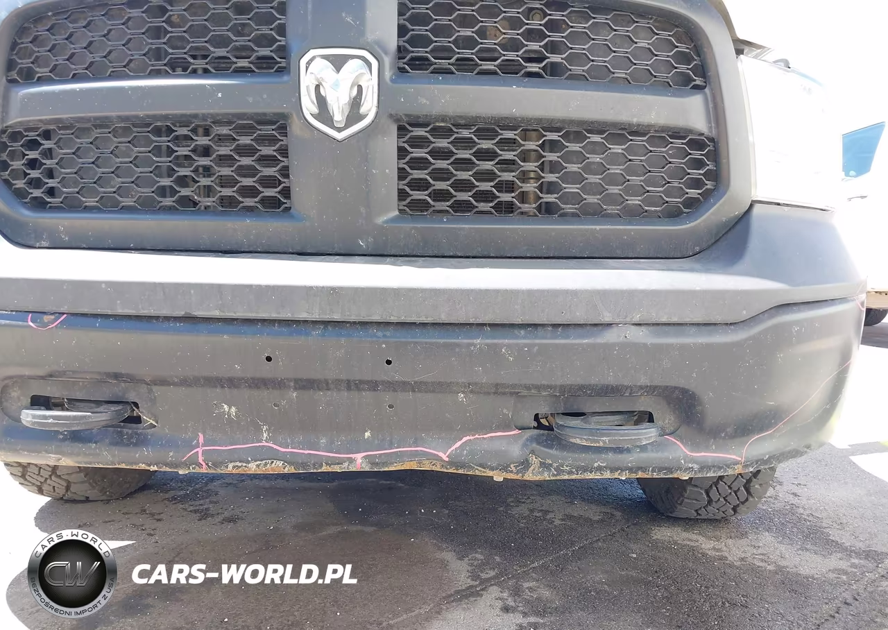 2020 Ram 1500 Classic VIN:1C6RR7FG6LS156540 - 6