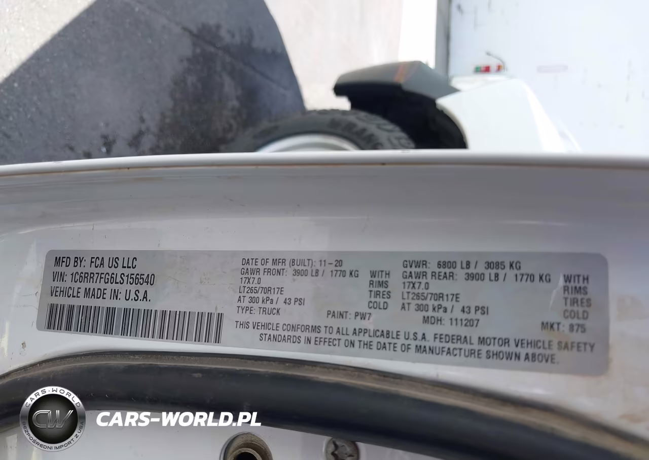 2020 Ram 1500 Classic VIN:1C6RR7FG6LS156540 - 9