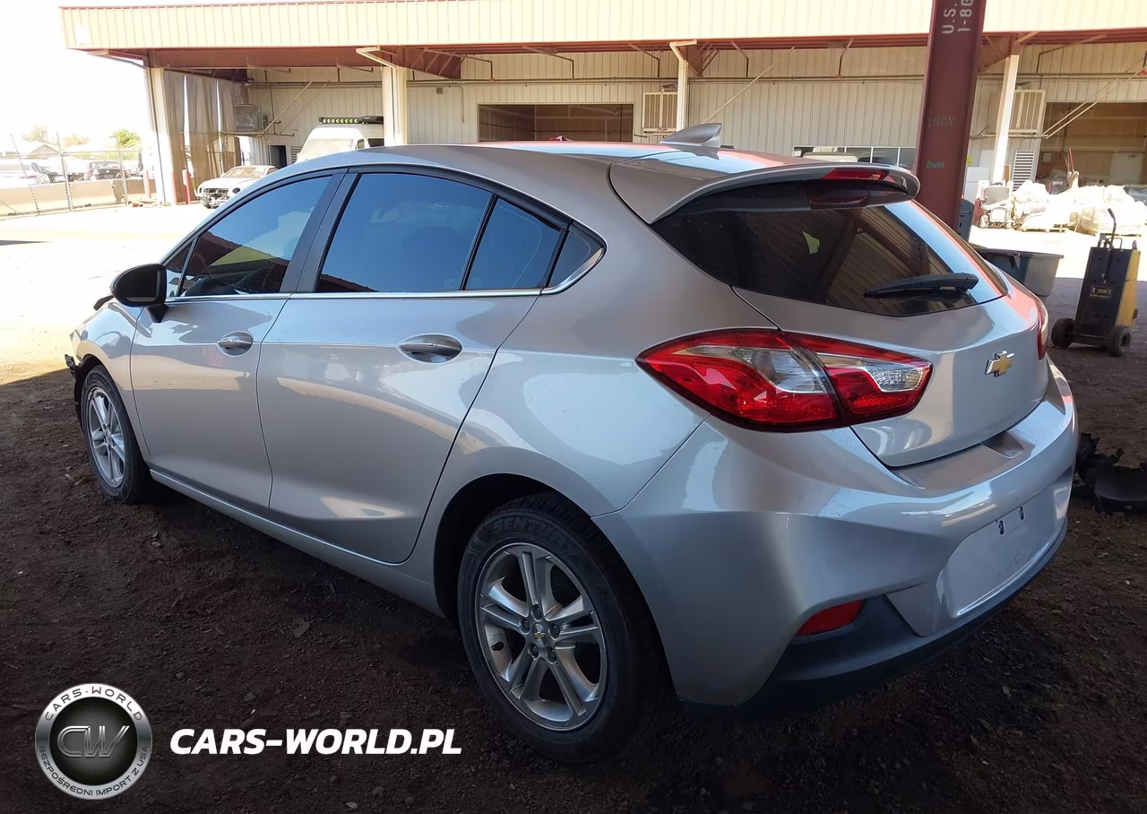 2018 Chevrolet Cruze Lt Auto VIN:3G1BE6SM9JS619633 - 3
