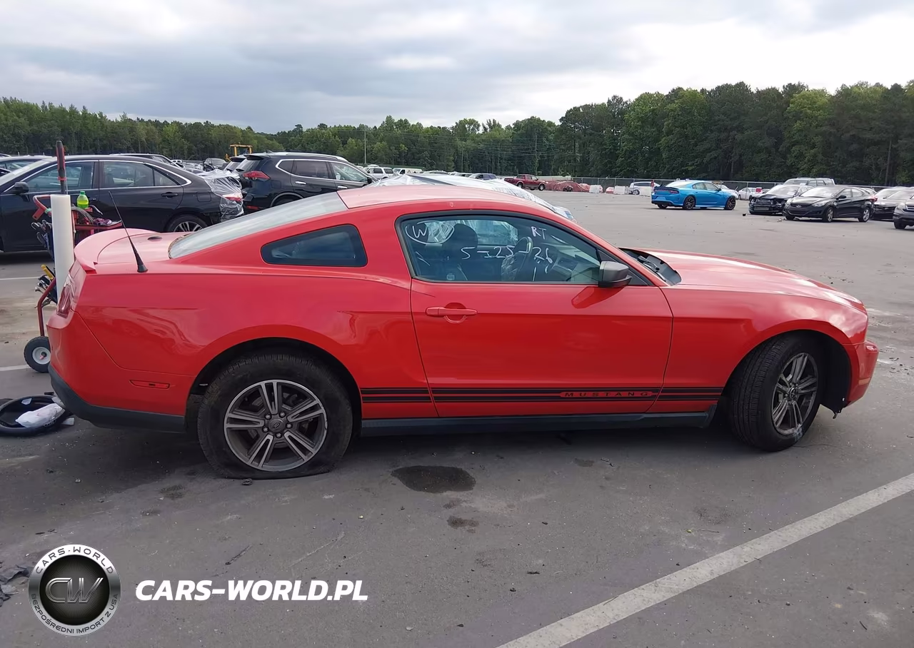 2012 Ford Mustang V6 Premium VIN:1ZVBP8AMXC5255019 - 13