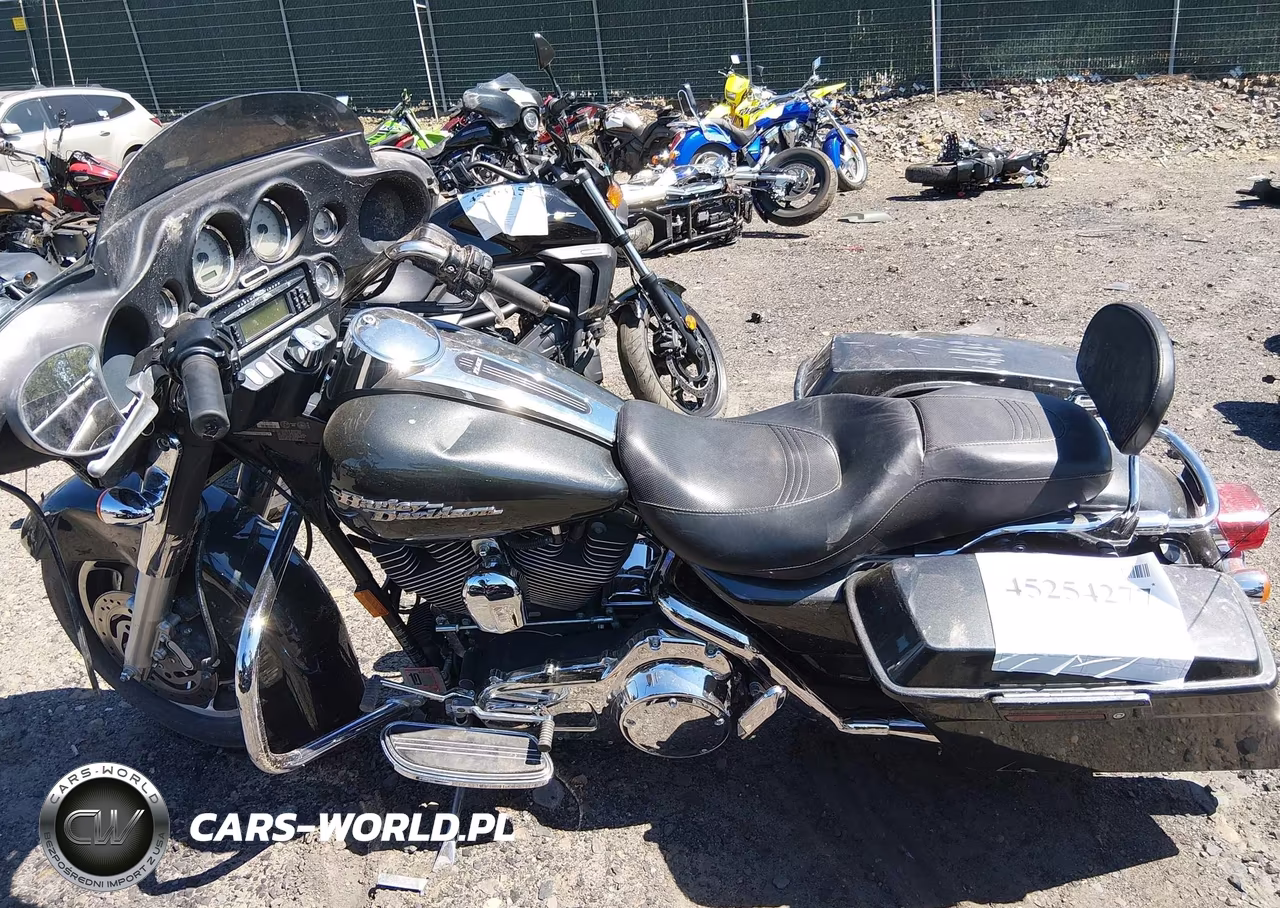 2007 Harley-Davidson Flhx VIN:1HD1KB4177Y666991 - 12