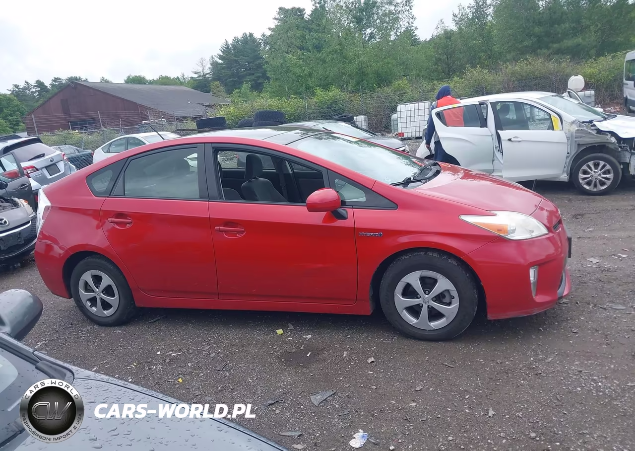 2014 Toyota Prius Three VIN:JTDKN3DU6E1752070 - 13