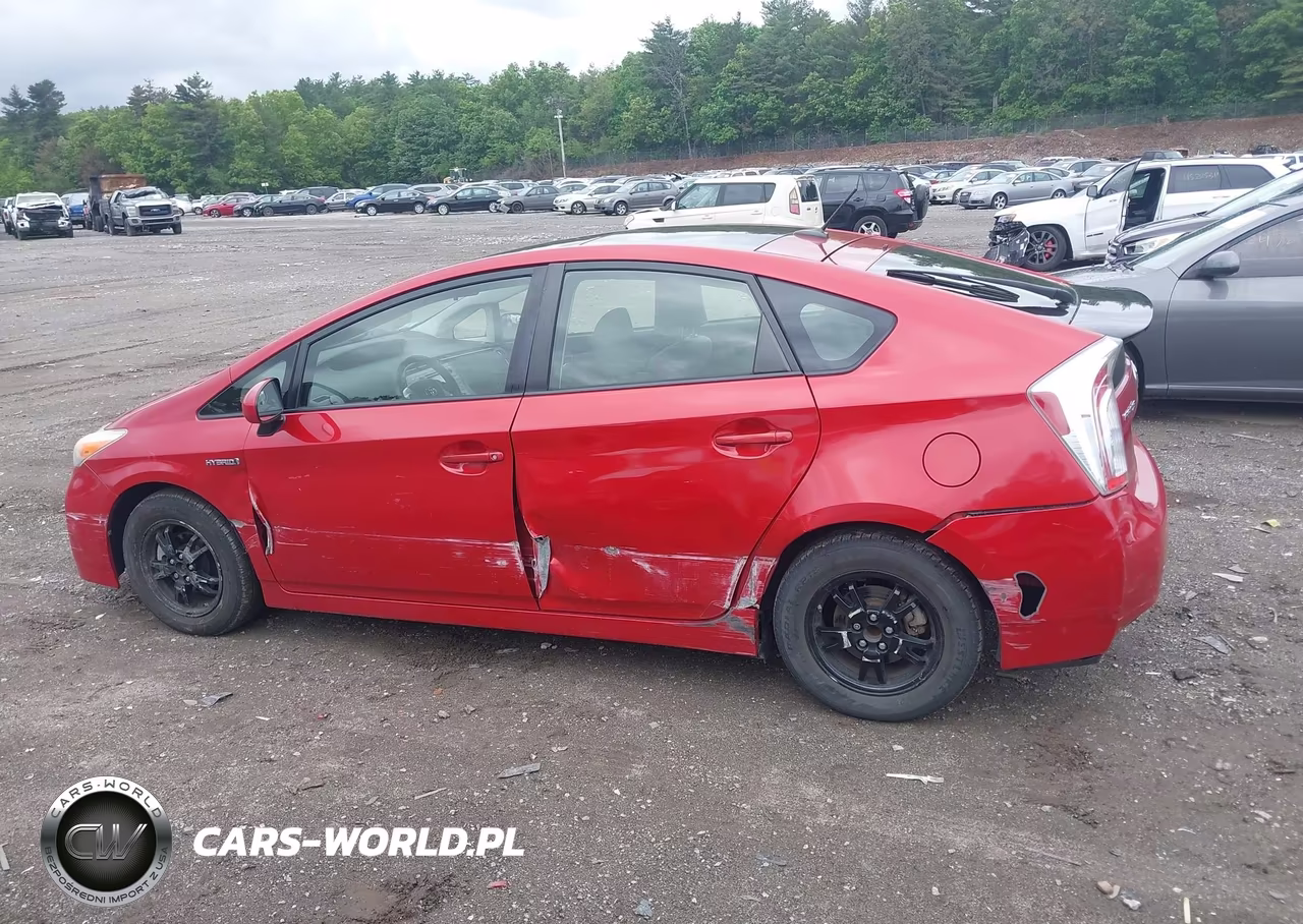 2014 Toyota Prius Three VIN:JTDKN3DU6E1752070 - 14