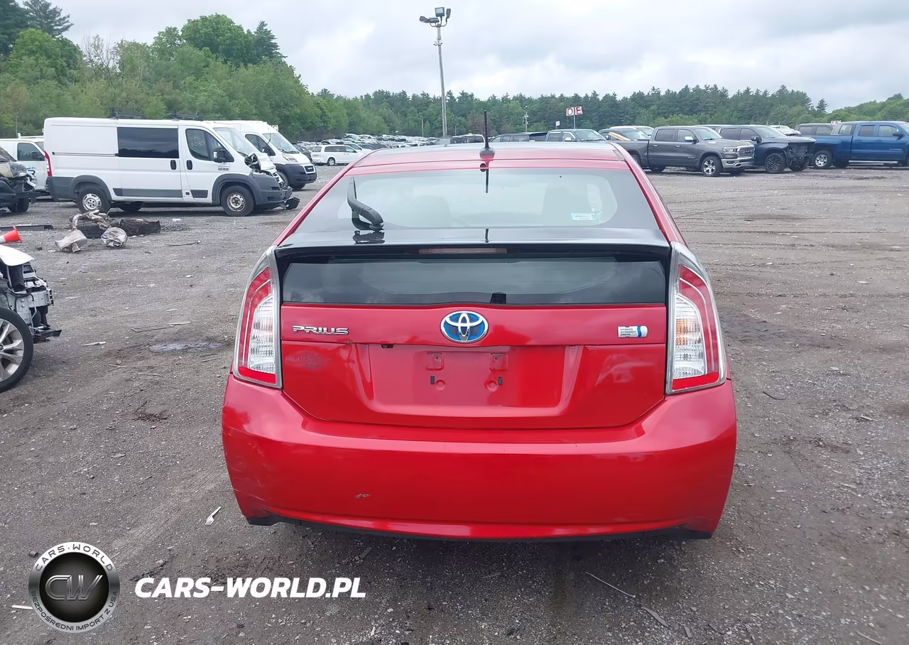 2014 Toyota Prius Three VIN:JTDKN3DU6E1752070 - 16