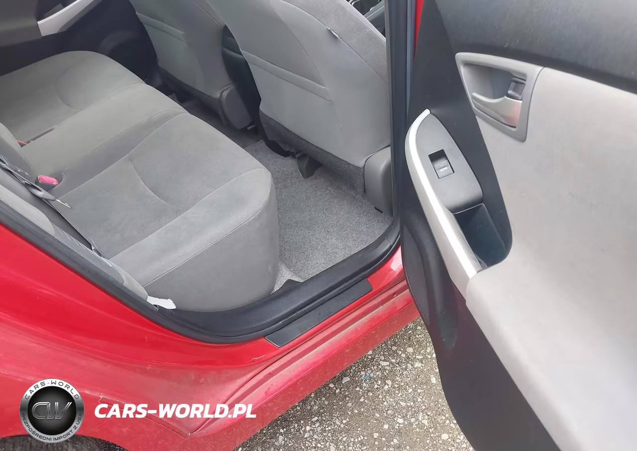 2014 Toyota Prius Three VIN:JTDKN3DU6E1752070 - 8