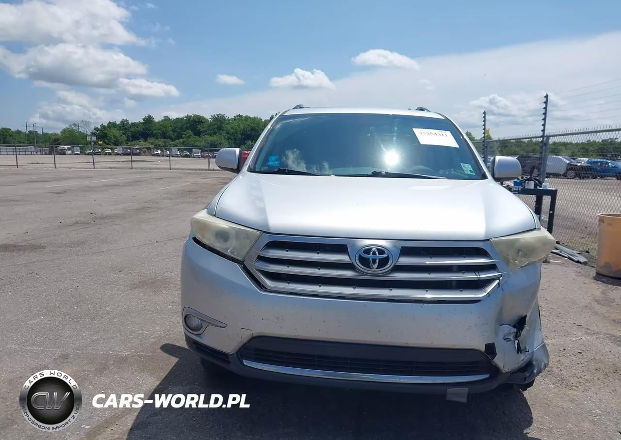 2013 Toyota Highlander Base Plus VIN:5TDZA3EH1DS033029 - 13