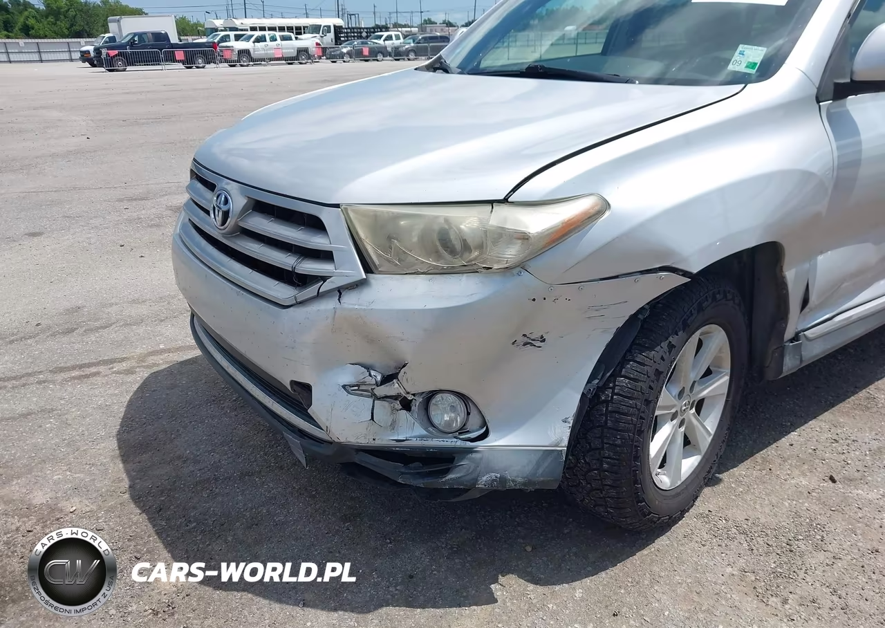 2013 Toyota Highlander Base Plus VIN:5TDZA3EH1DS033029 - 6