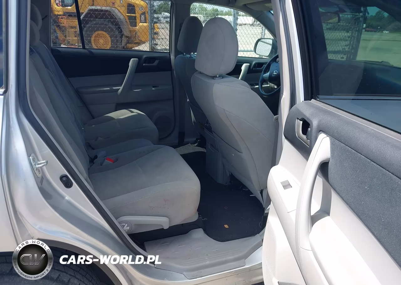 2013 Toyota Highlander Base Plus VIN:5TDZA3EH1DS033029 - 8