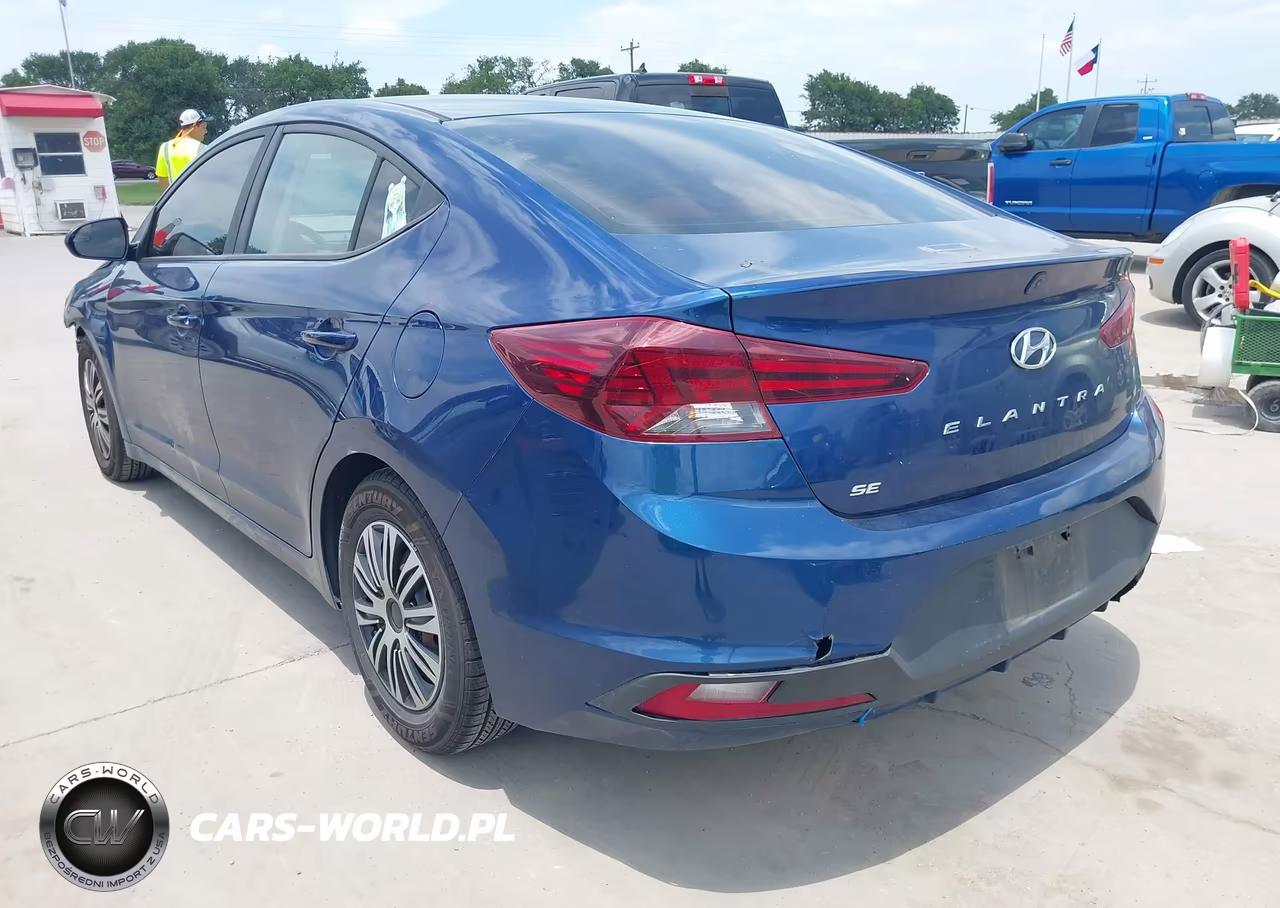 2019 Hyundai Elantra Se VIN:5NPD74LF4KH482899 - 3