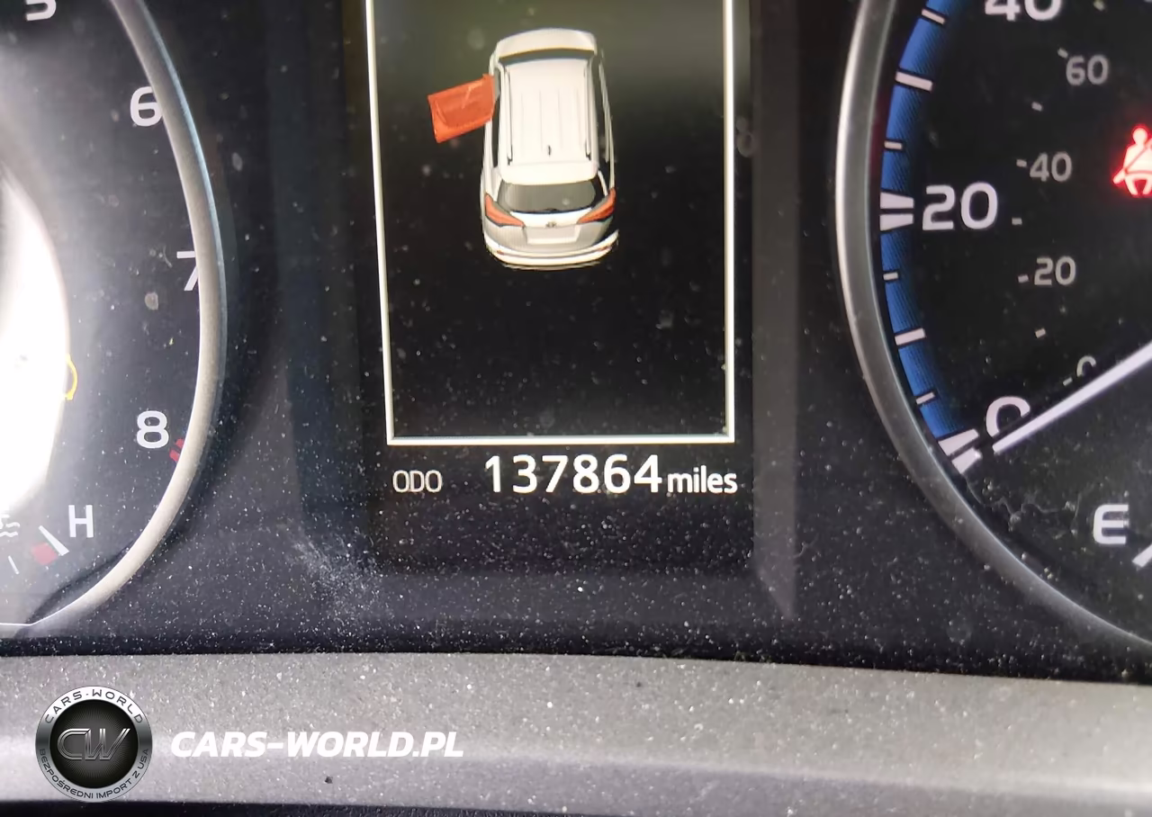 2018 Toyota Rav4 Le VIN:2T3ZFREV0JW441557 - 15