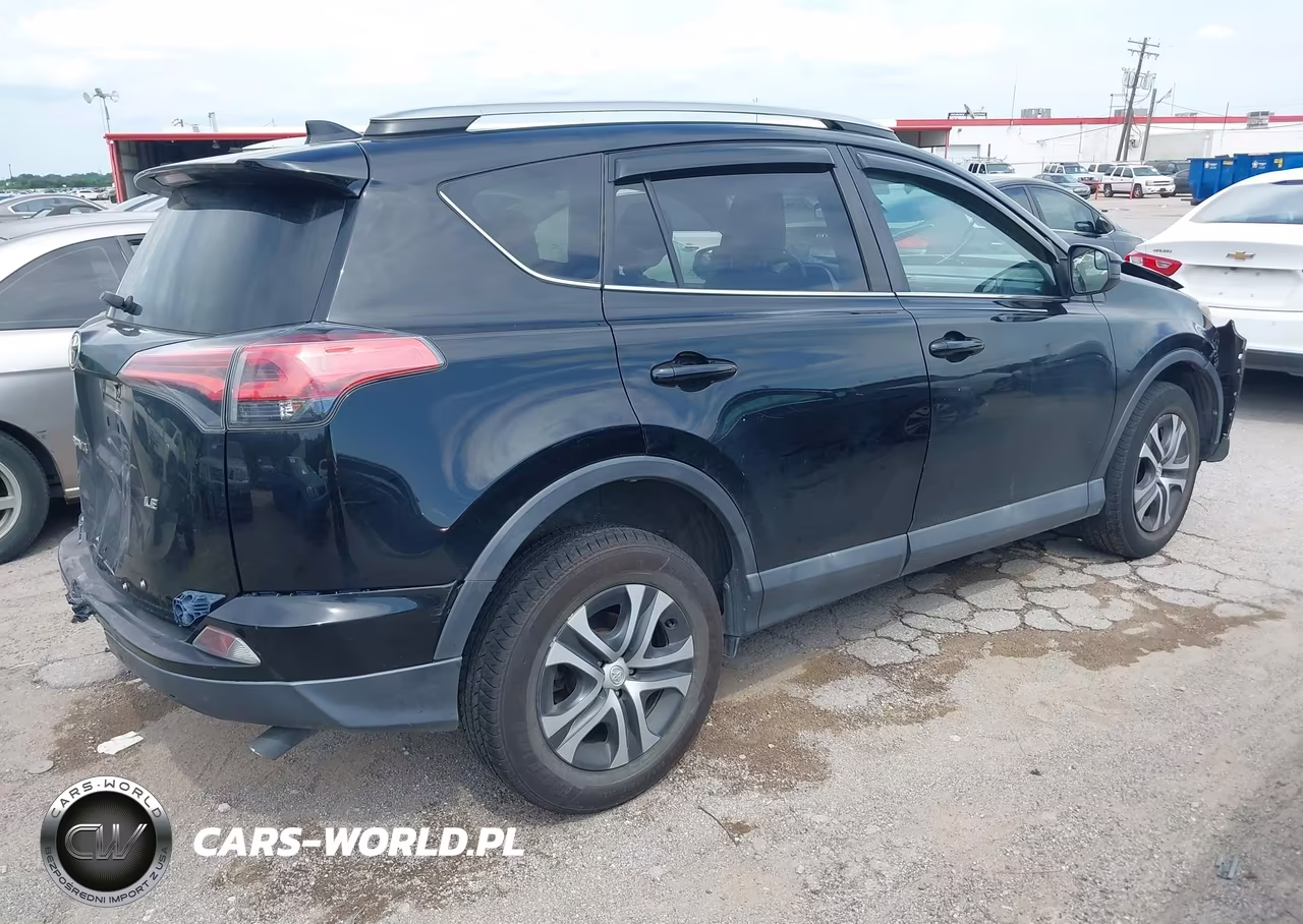2018 Toyota Rav4 Le VIN:2T3ZFREV0JW441557 - 4