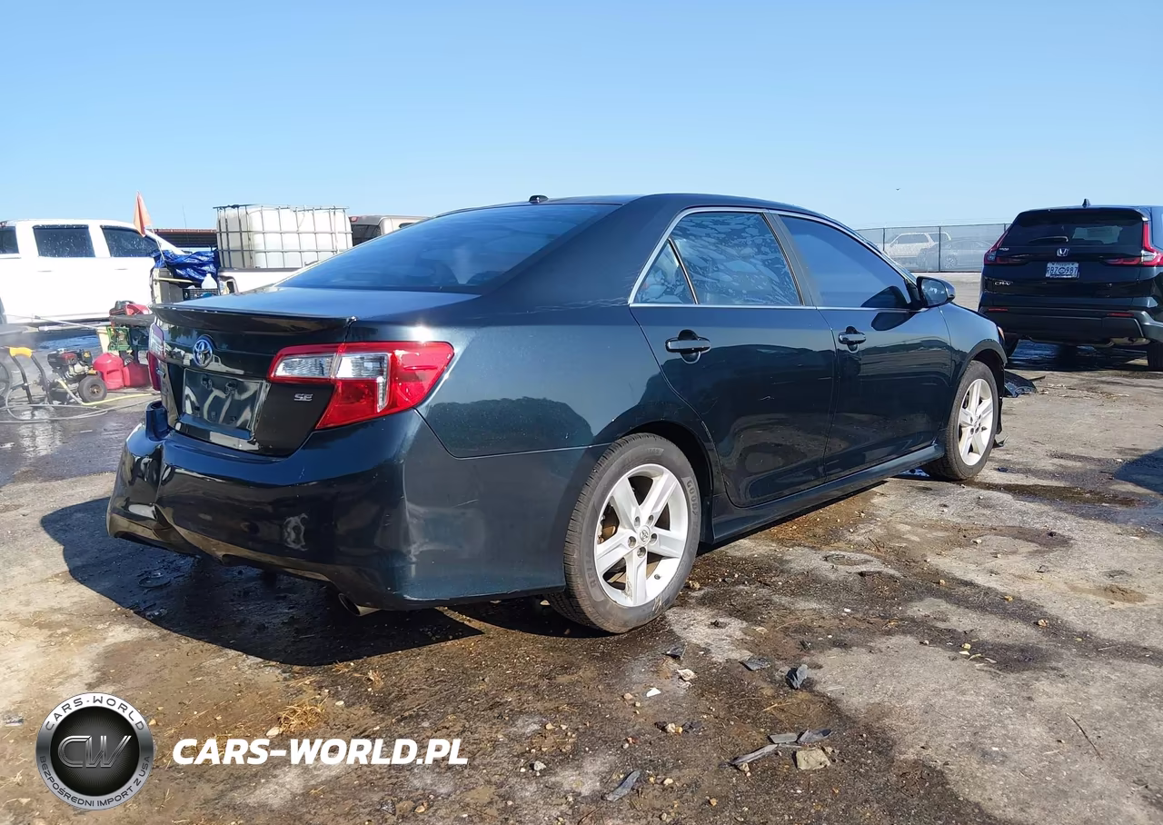2014 Toyota Camry Se VIN:4T1BF1FK6EU813263 - 4