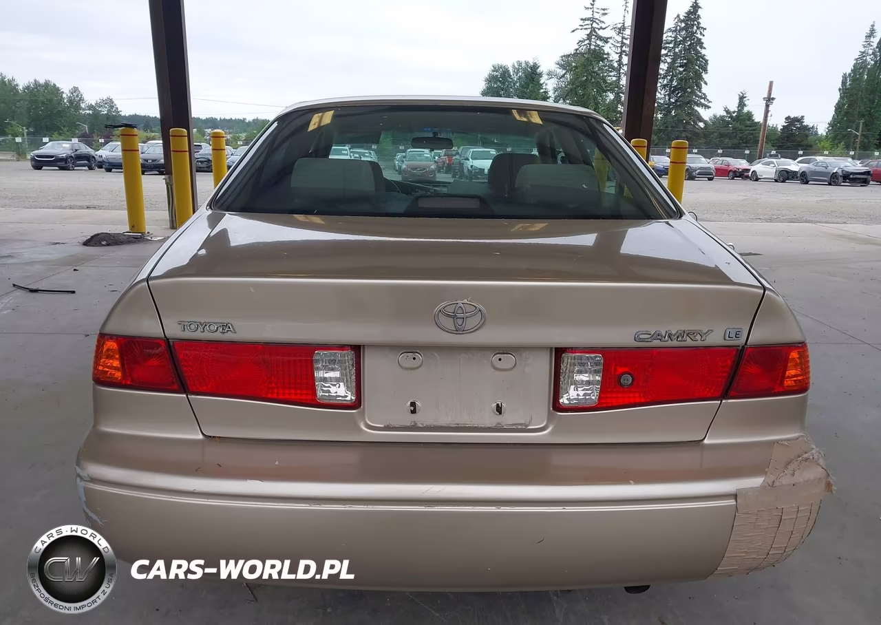 2000 Toyota Camry Le VIN:JT2BG22K4Y0514260 - 17