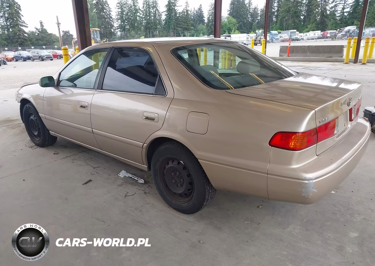 2000 Toyota Camry Le VIN:JT2BG22K4Y0514260 - 3