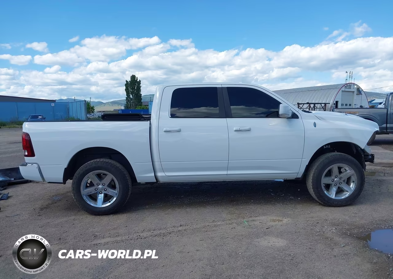 2014 Ram 1500 Sport VIN:1C6RR7MT8ES110923 - 14