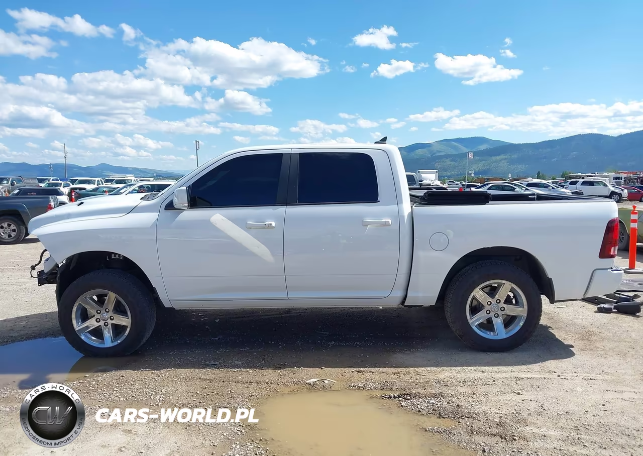 2014 Ram 1500 Sport VIN:1C6RR7MT8ES110923 - 15