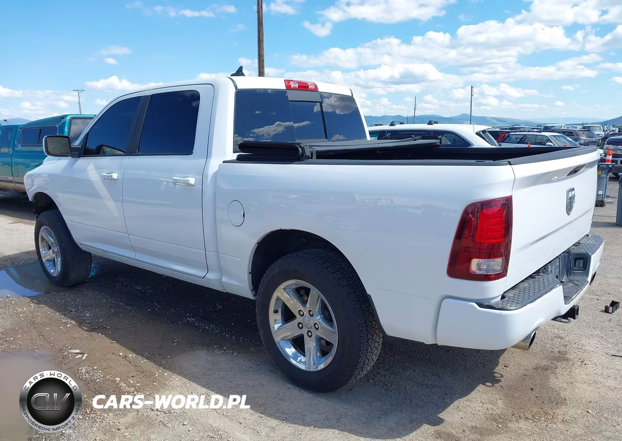 2014 Ram 1500 Sport VIN:1C6RR7MT8ES110923 - 3