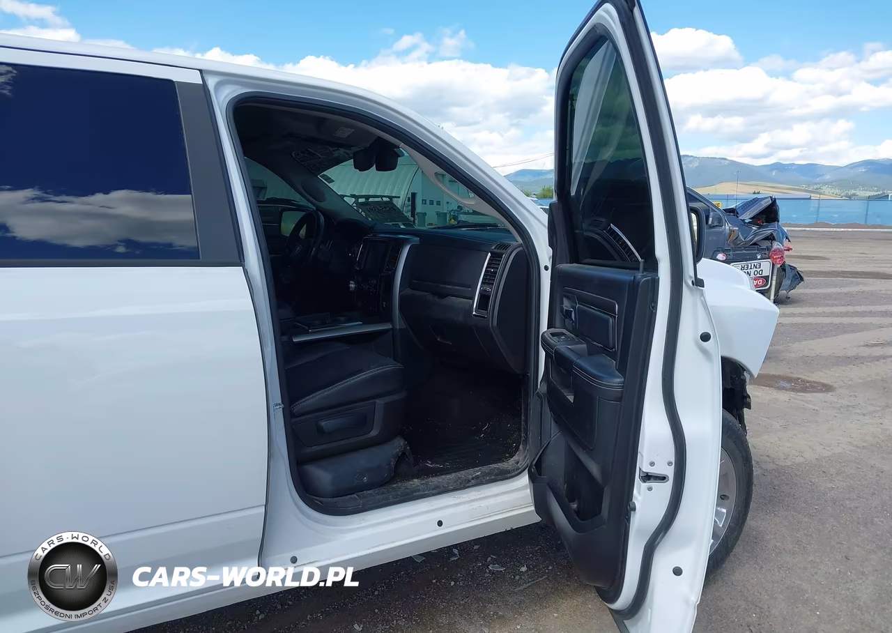 2014 Ram 1500 Sport VIN:1C6RR7MT8ES110923 - 5