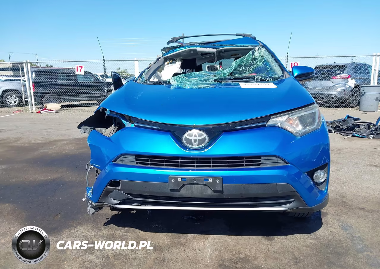 2017 Toyota Rav4 Xle VIN:JTMWFREV6HD108189 - 13