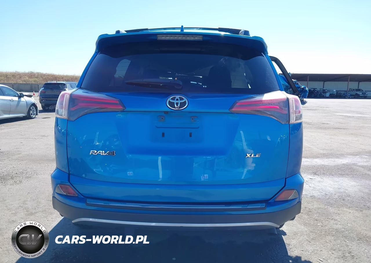 2017 Toyota Rav4 Xle VIN:JTMWFREV6HD108189 - 17