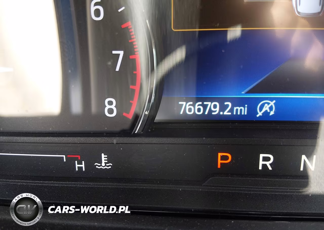 2020 Ford Explorer Xlt VIN:1FMSK7DHXLGA52772 - 15