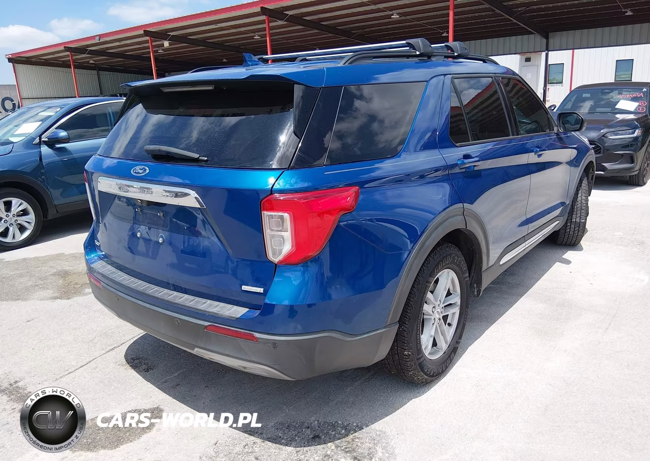 2020 Ford Explorer Xlt VIN:1FMSK7DHXLGA52772 - 4