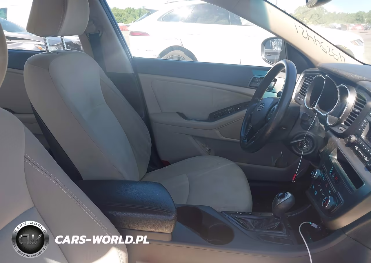 2012 Kia Optima Lx VIN:5XXGM4A7XCG061512 - 5