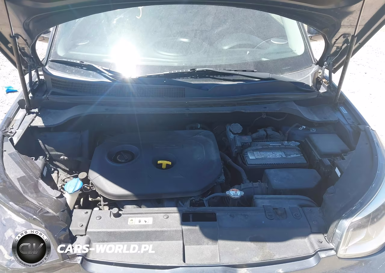 2015 Kia Soul + VIN:KNDJP3A5XF7181930 - 10