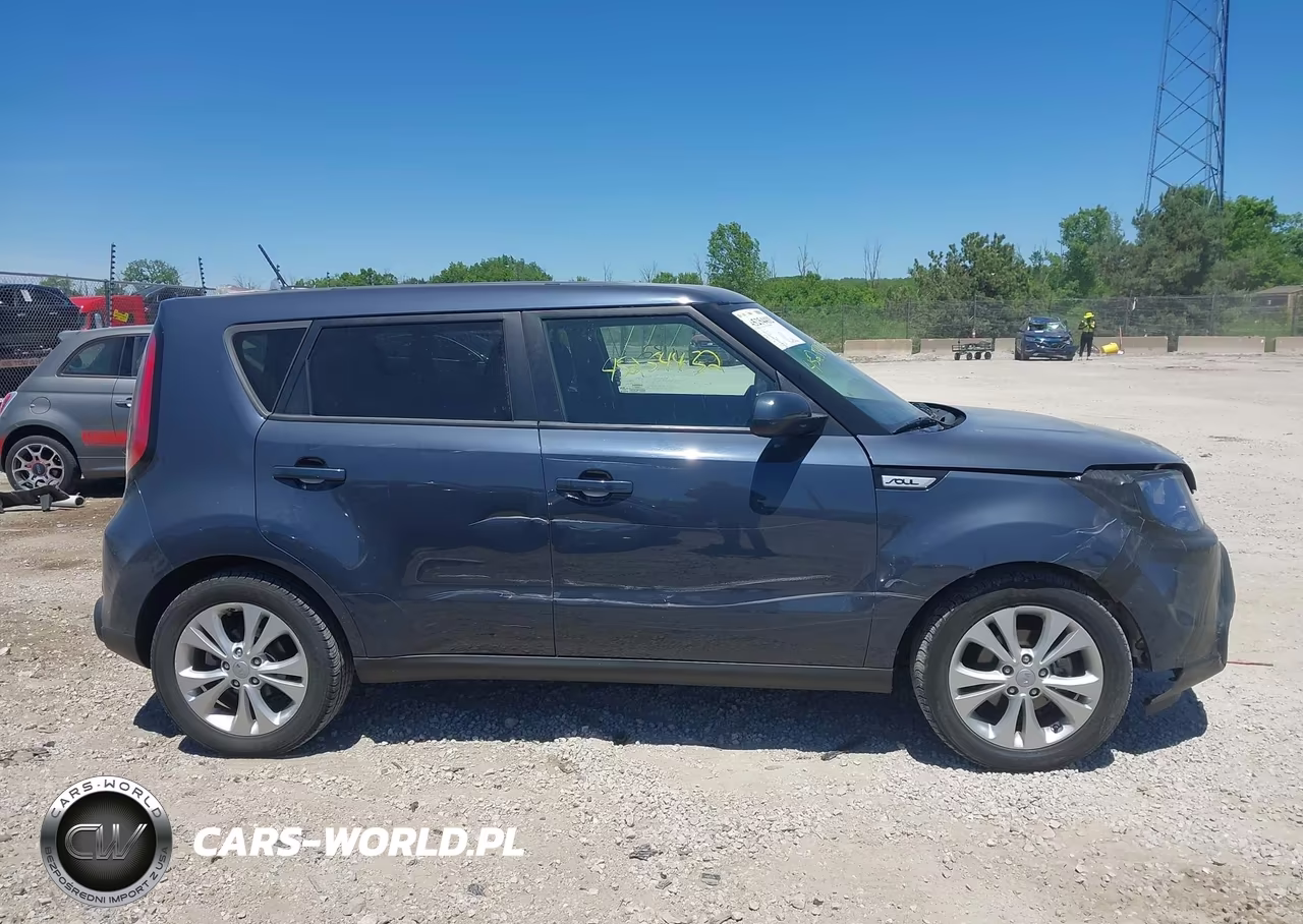 2015 Kia Soul + VIN:KNDJP3A5XF7181930 - 13