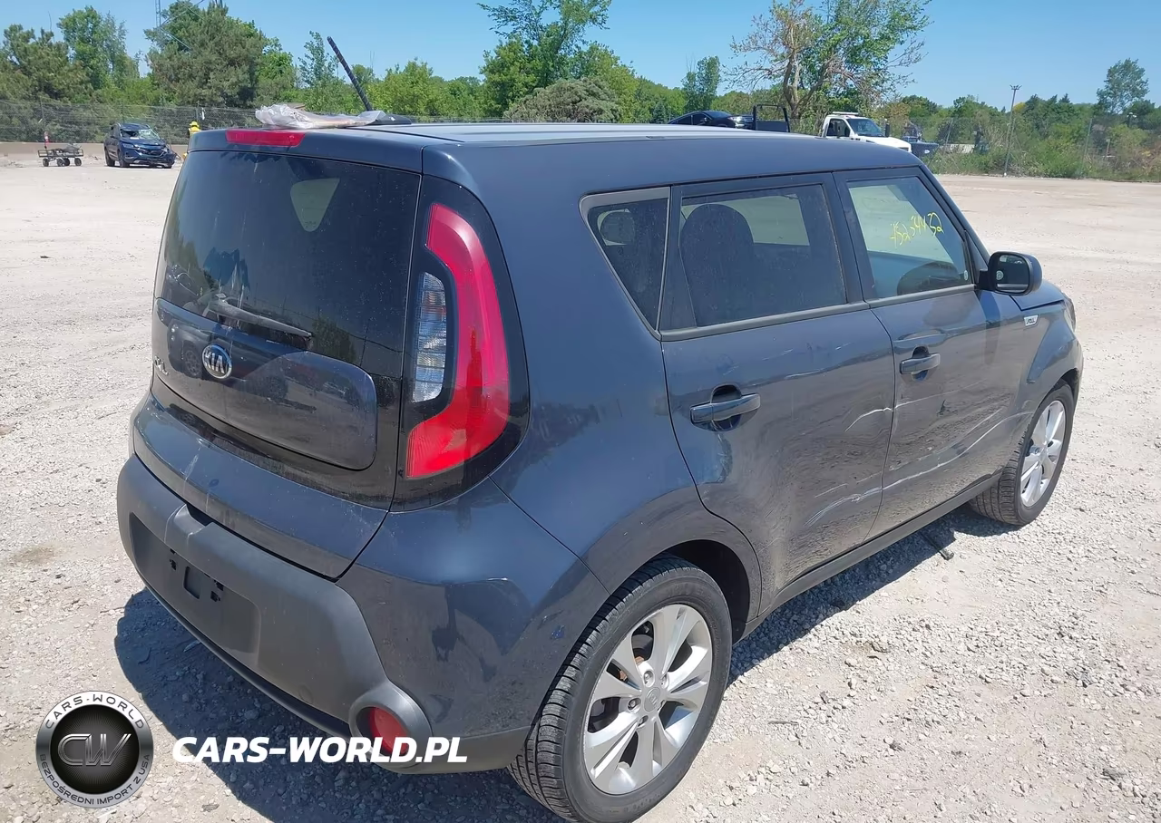 2015 Kia Soul + VIN:KNDJP3A5XF7181930 - 4