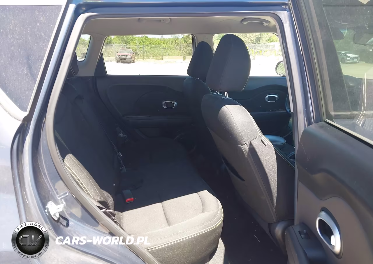2015 Kia Soul + VIN:KNDJP3A5XF7181930 - 8