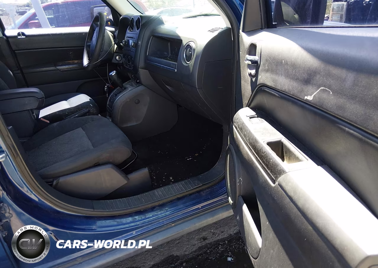 2009 Jeep Patriot Sport VIN:1J4FF28B39D176955 - 5