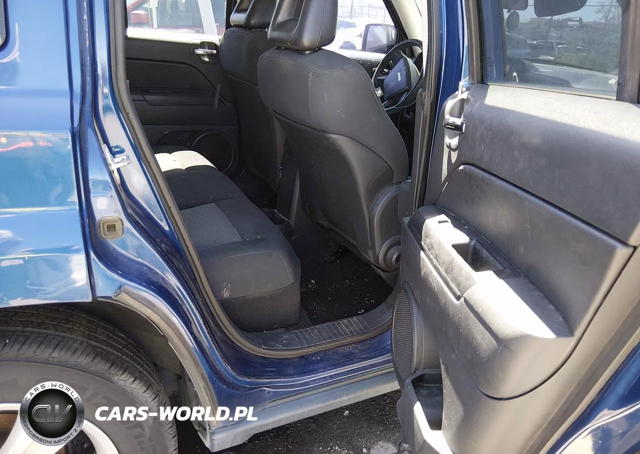 2009 Jeep Patriot Sport VIN:1J4FF28B39D176955 - 8