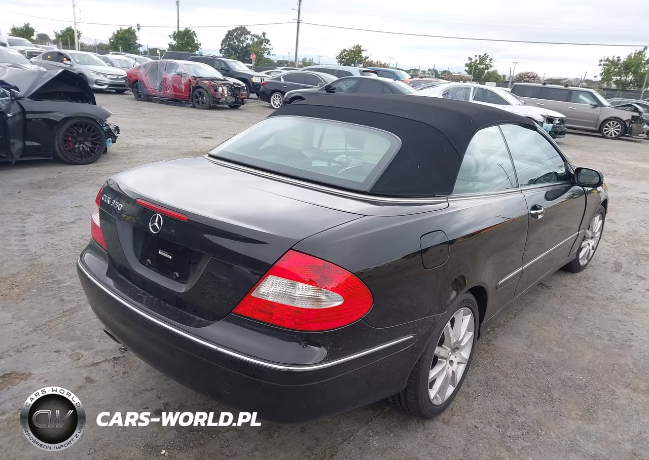 2007 Mercedes-Benz Clk 350 VIN:WDBTK56GX7T075935 - 4