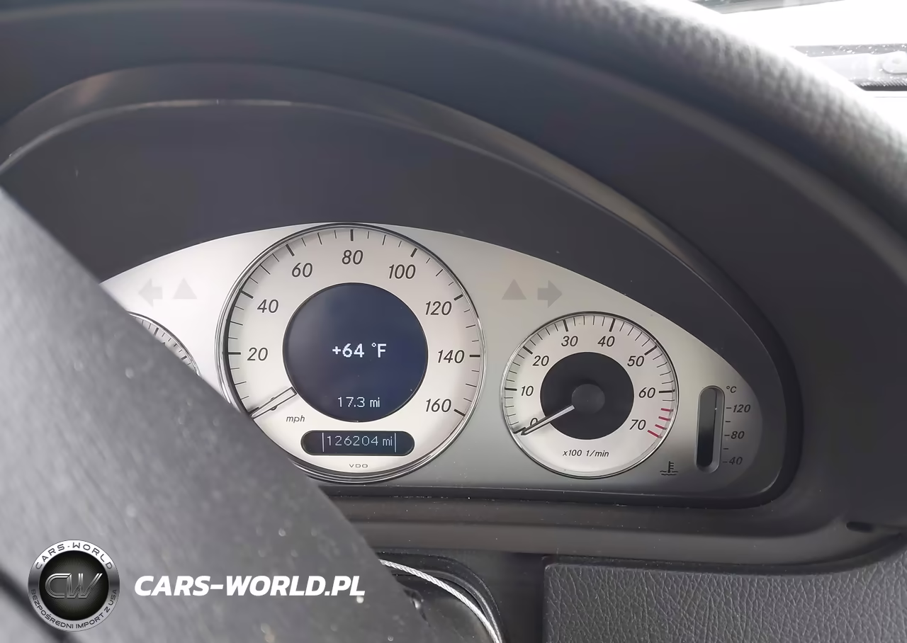 2007 Mercedes-Benz Clk 350 VIN:WDBTK56GX7T075935 - 7