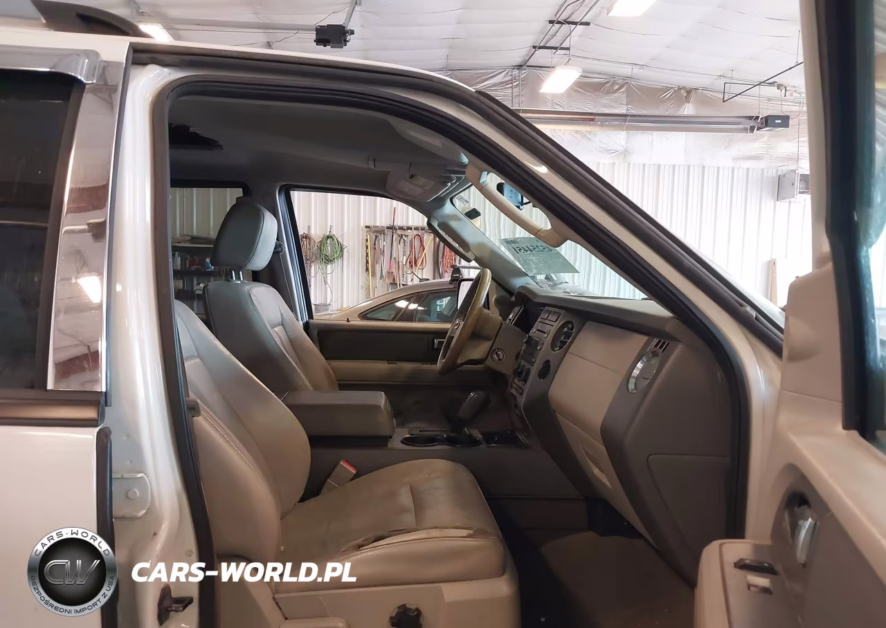 2008 Ford Expedition Xlt VIN:1FMFU16538LA70184 - 5