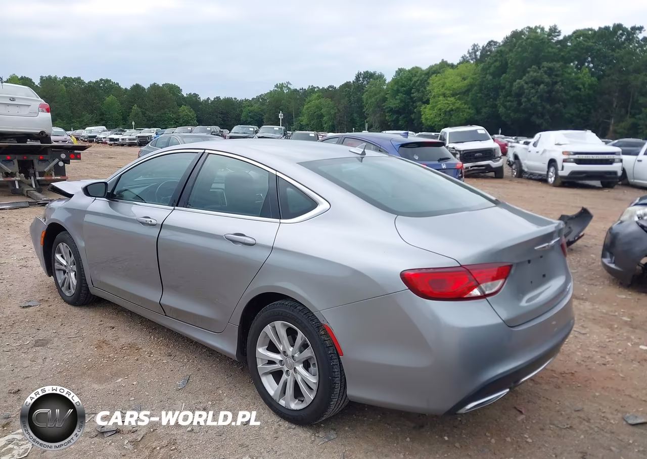 2015 Chrysler 200 Limited VIN:1C3CCCAG8FN737688 - 3