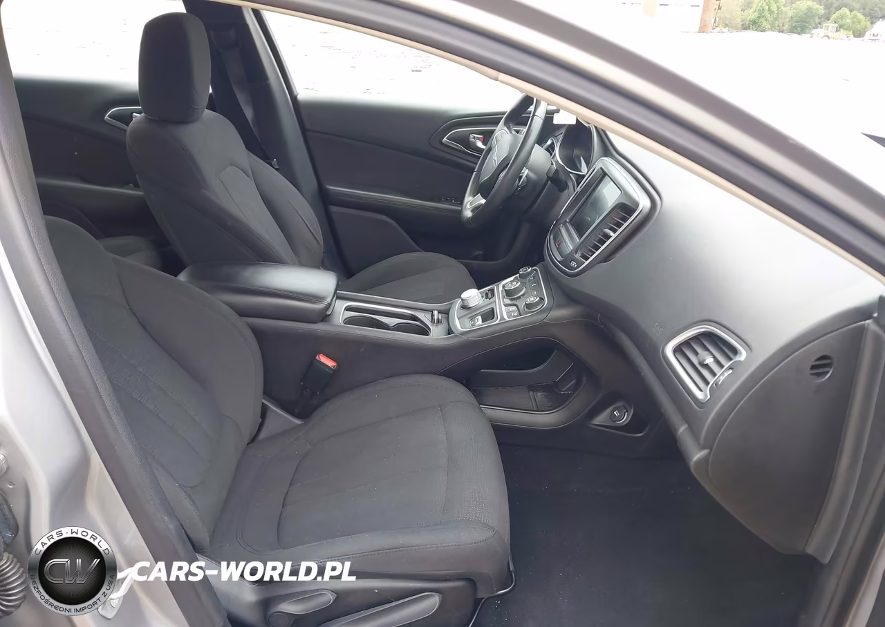 2015 Chrysler 200 Limited VIN:1C3CCCAG8FN737688 - 5