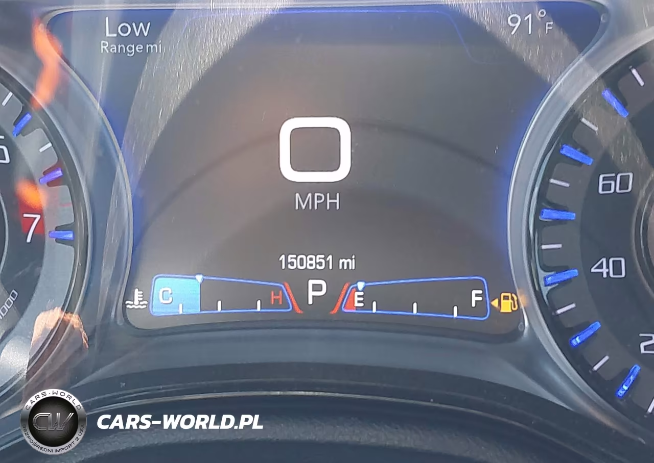 2018 Chrysler 300 300S VIN:2C3CCABG1JH264236 - 15