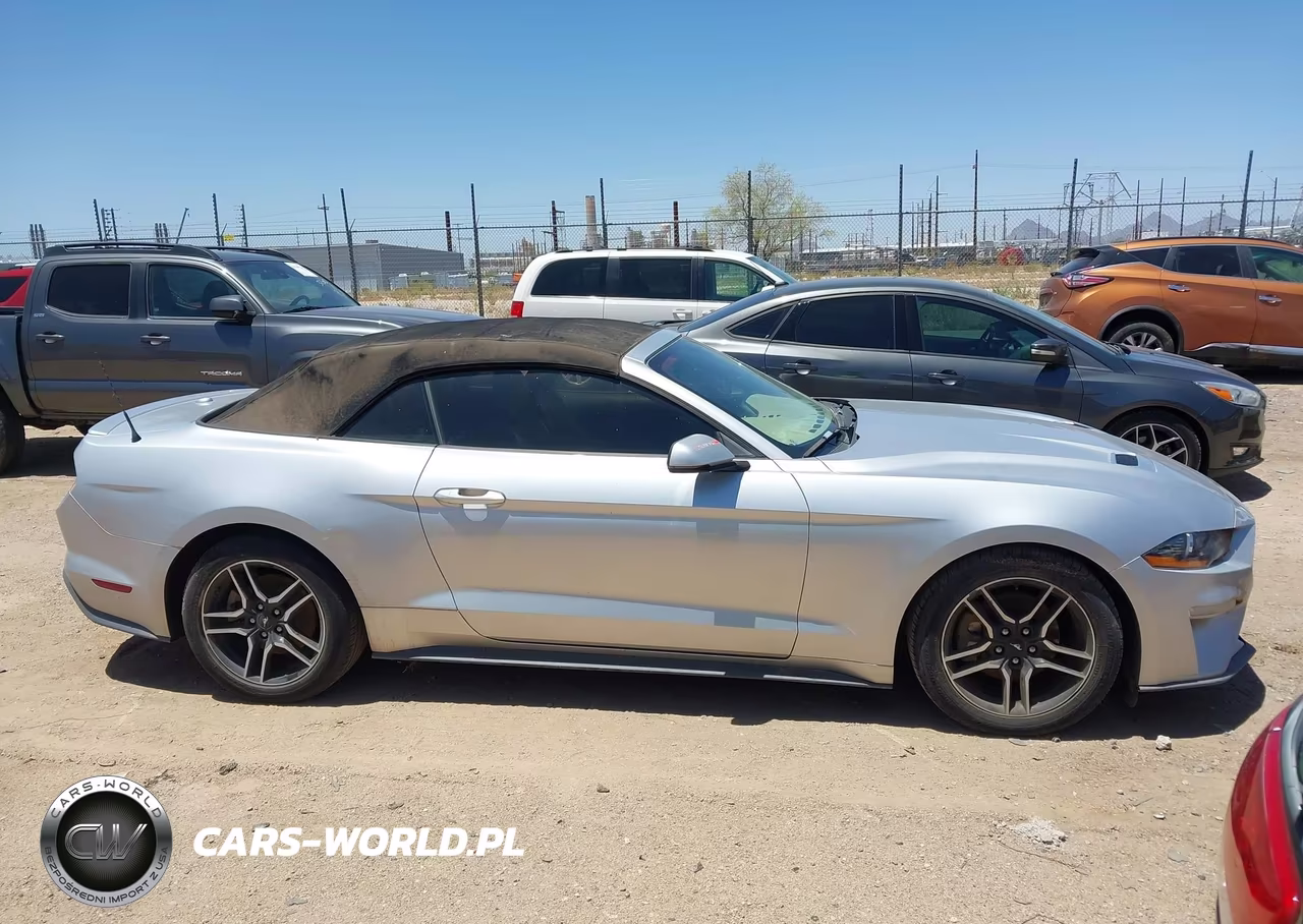 2018 Ford Mustang Ecoboost Premium VIN:1FATP8UH5J5132544 - 13