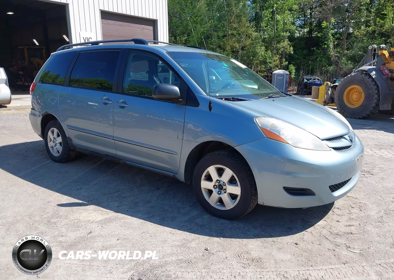 2010 Toyota Sienna Le