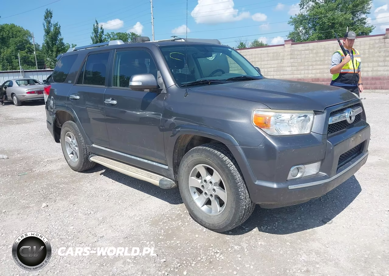 2013 Toyota 4Runner Sr5