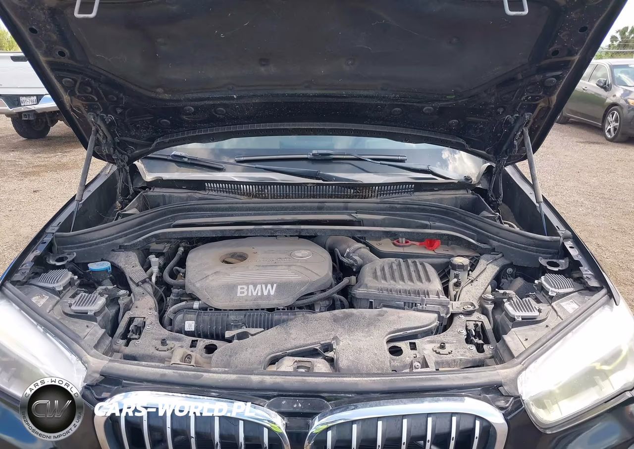 2017 BMW X1 xDrive28I VIN:WBXHT3Z38H4A57209 - 10