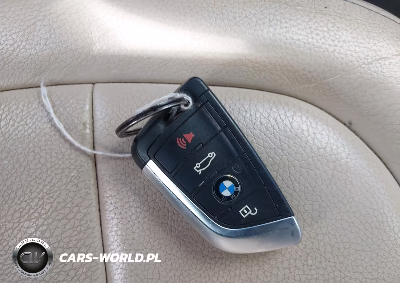2017 BMW X1 xDrive28I VIN:WBXHT3Z38H4A57209 - 11